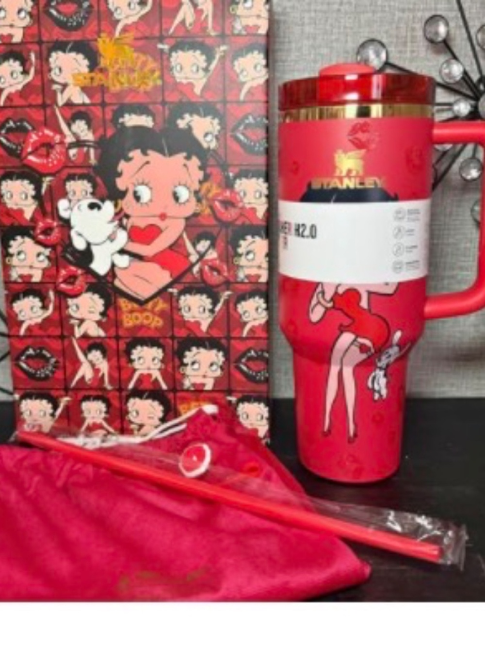 Stanley 1913 Betty Boop collectible Flowstate quencher red new in box